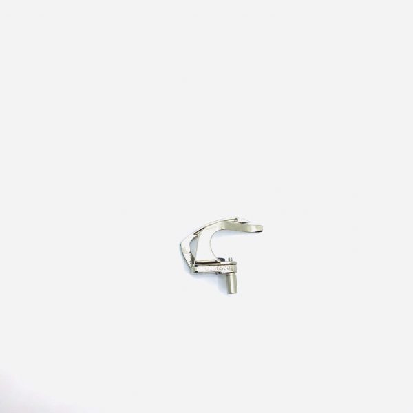 2365000Móc dưới máy 4 kim 6 chỉ Pegasus FS700 (3)